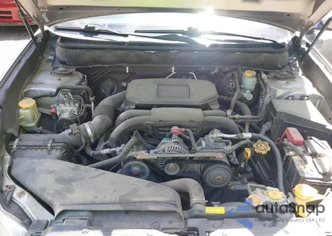 2010 Subaru Legacy 2.5I Premium из США, поврежденный, VIN 4S3BMCC63A3238505